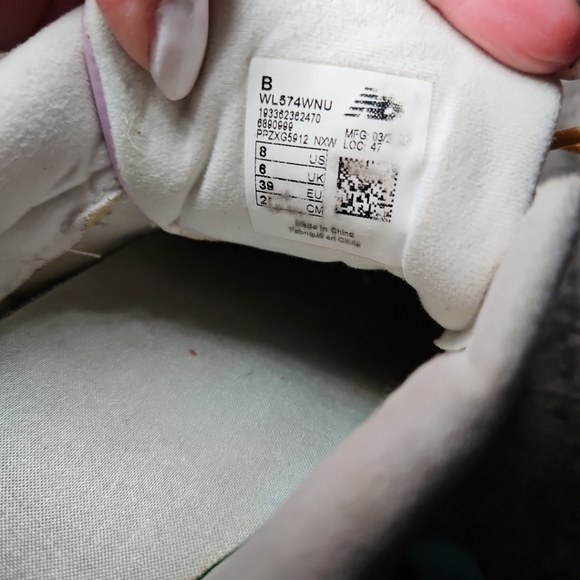 New Balance Womens 574 Rose Quartz Love Casual Fashion Running Walking Sneaker 8 - Picture 12 of 14